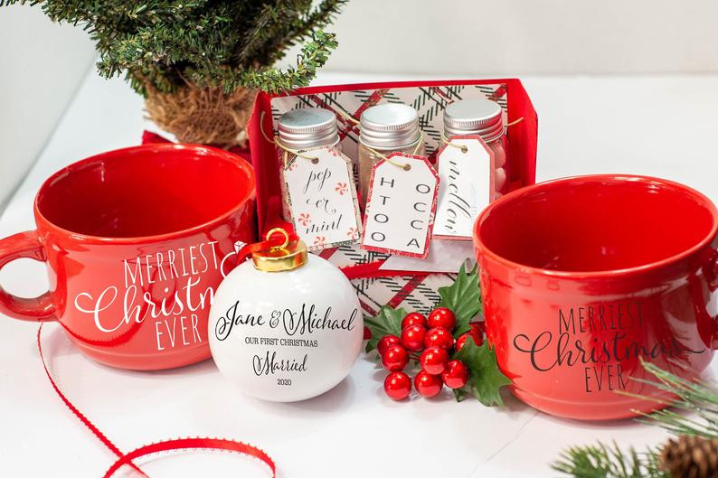 Holiday Gift Ideas Couples
 10 Awesome Christmas Gift Basket Ideas for Couples
