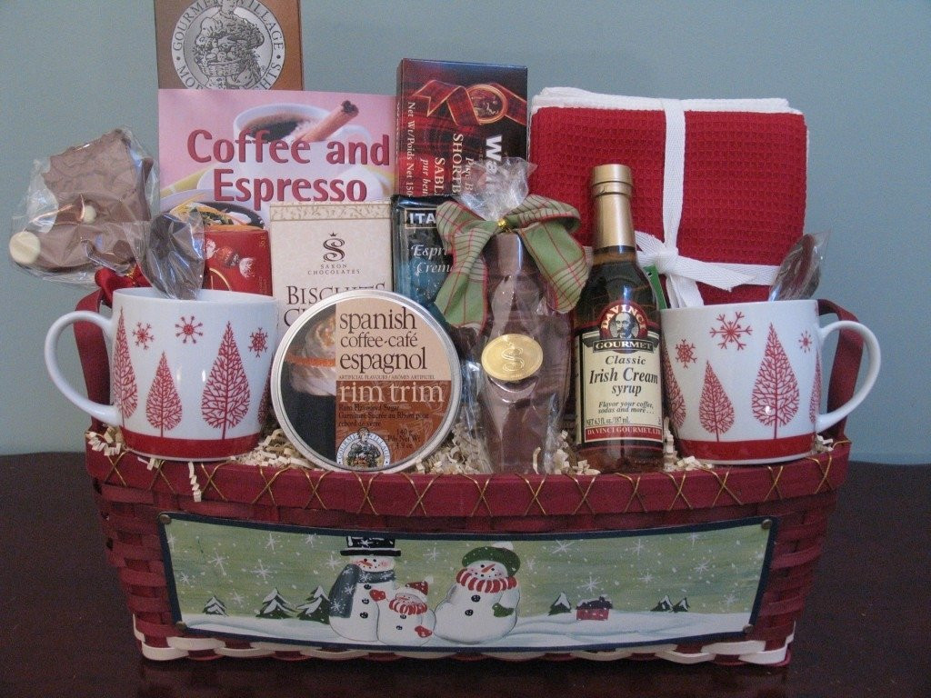 Holiday Gift Ideas Couples
 10 Stylish Christmas Gift Basket Ideas For Couples 2020