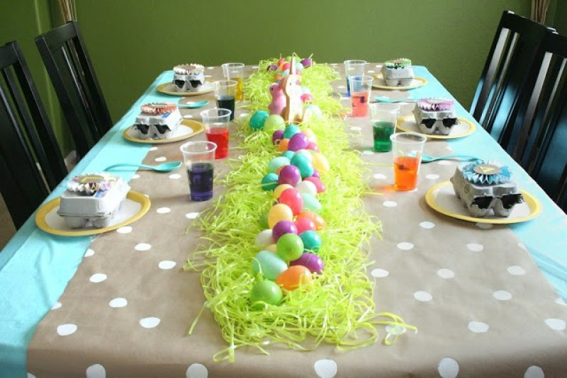 Ideas For Easter Party
 Simple and Sweet DIY Easter Party Decorations on Love the Day