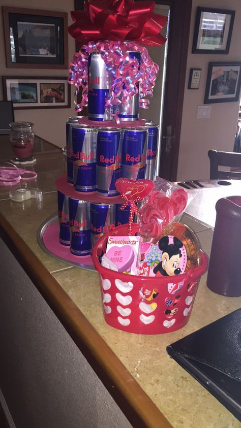 Valentine Gift Ideas For 16 Year Old Boyfriend
 Valentines Day Red Bull Cake for my boyfriend and a basket