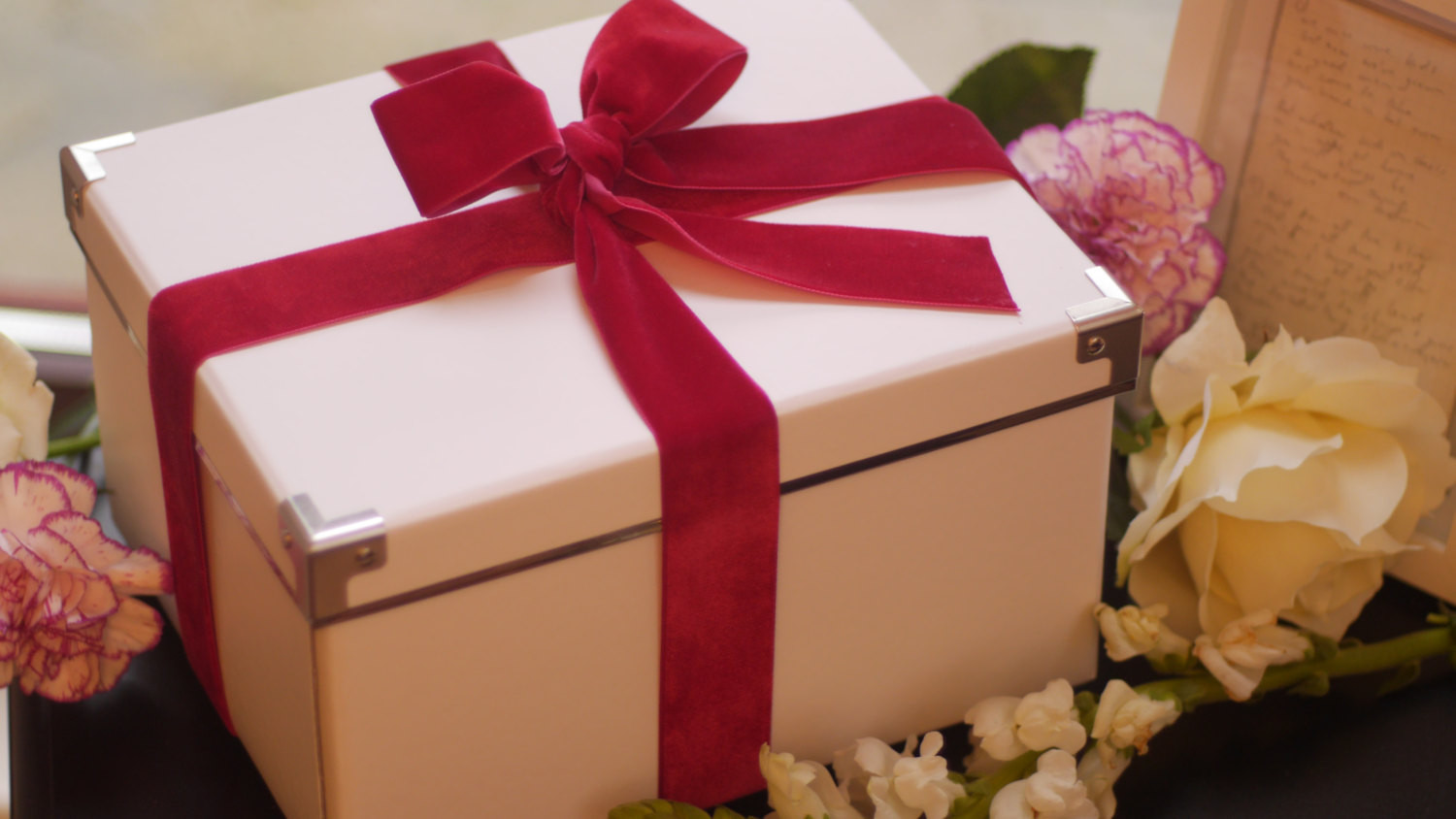 Valentine'S Day Gift Box Ideas
 18 Cute Little Gift Box Ideas for Valentine s Day