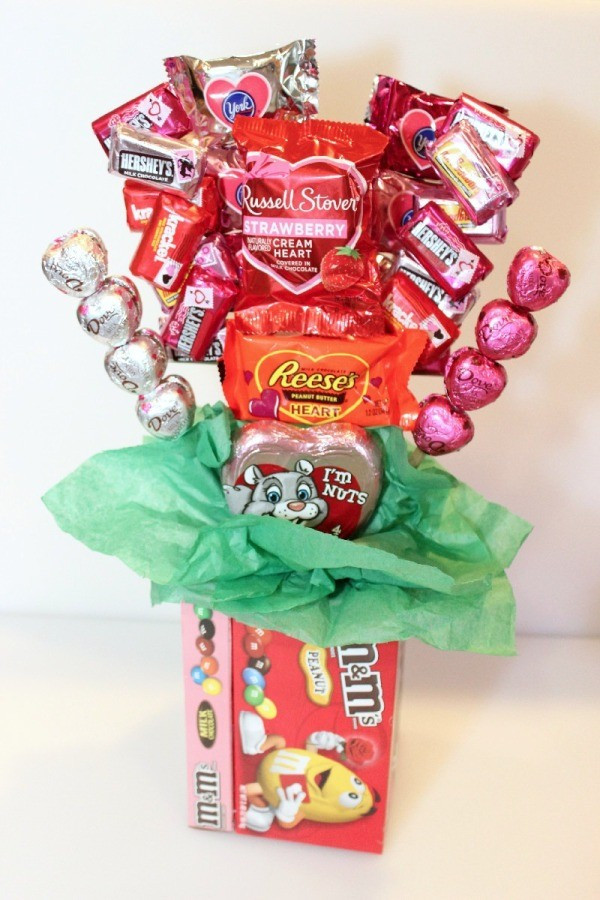 Valentines Day Candy Gift Ideas
 Making a Valentine s Day Candy Bouquet