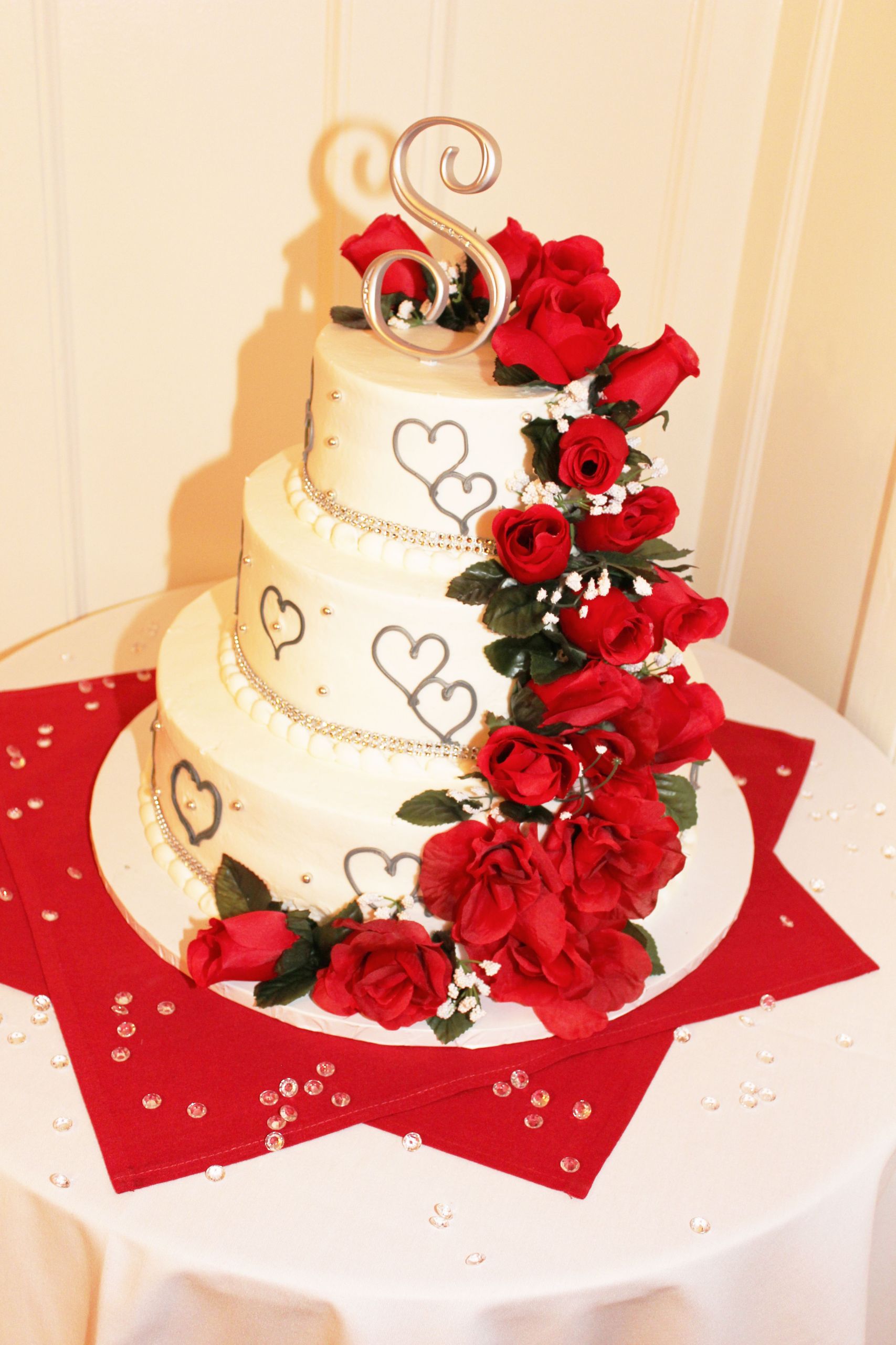 Valentines Day Wedding Cakes
 Cake designed by Trammell Events Valentines Day Wedding